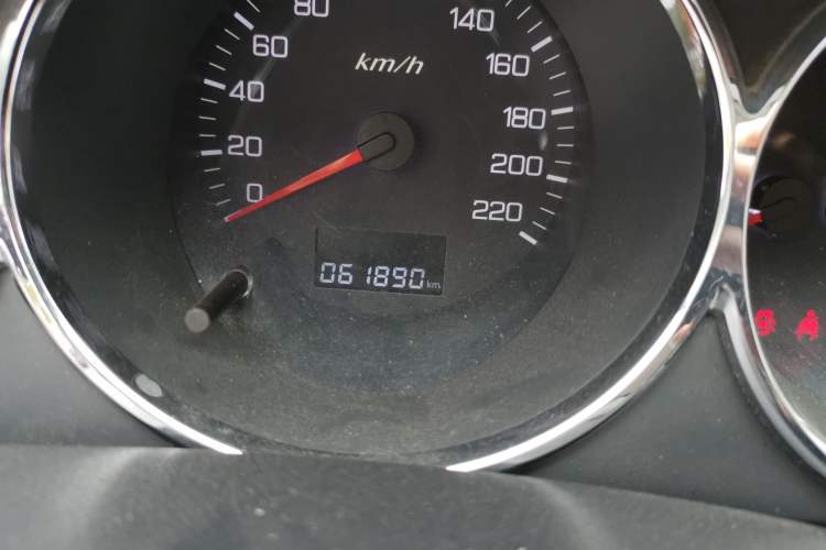 Used Dongfeng Aeolus S30 2013 1.6L Manual Zunya Model
