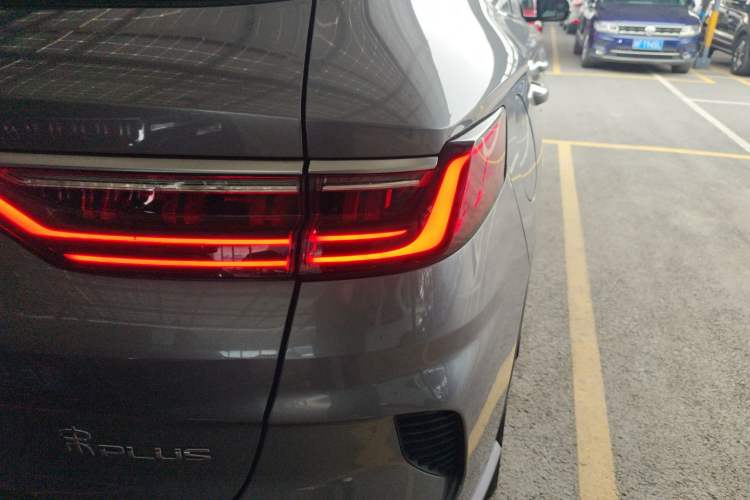 Used BYD Song PLUS New Energy 2021 DM-i 110KM Flagship Model
