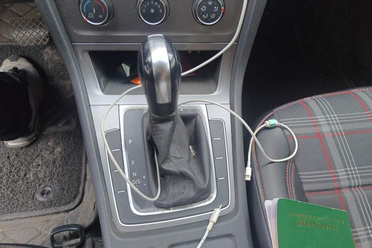 Used Volkswagen Golf 2016 1.6L Automatic Fashion Model