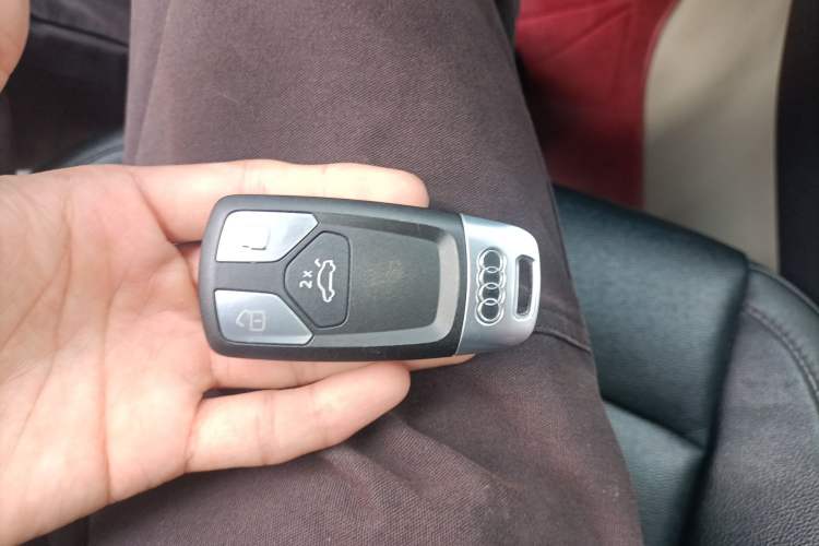 Used Audi A4L 2019 40 TFSI Ambition China VI