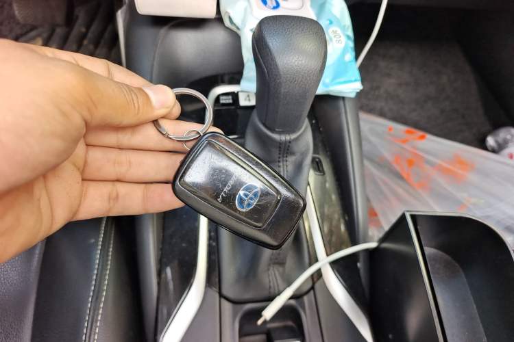 Used Toyota Corolla 2021 Dual-Motor 1.8L E-CVT Elite Edition
