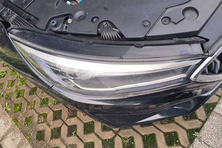 Used Hongqi H5 2018 30TD Dynamic Edition Right Front Headlight