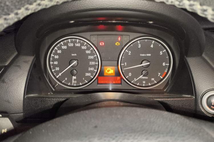 Used BMW X1 2014 sDrive18i Leading Model
