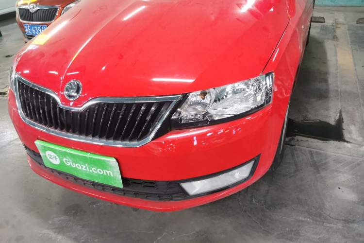 Used Skoda Rapid Spaceback 2016 Revised 1.6L Automatic Chuanxing Version
