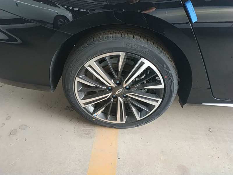 Used Chery Arrizo 8 2025 1.6T DCT Rui — 25
