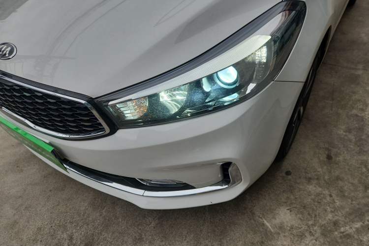 Used Kia K3 2017 1.6L Automatic 15th Anniversary Special Edition GLS Left Front Headlight
