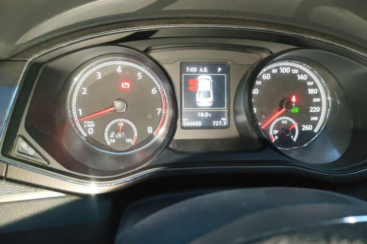 Used Volkswagen Passat 2017 330TSI DSG Prestige Edition Odometer Close Up