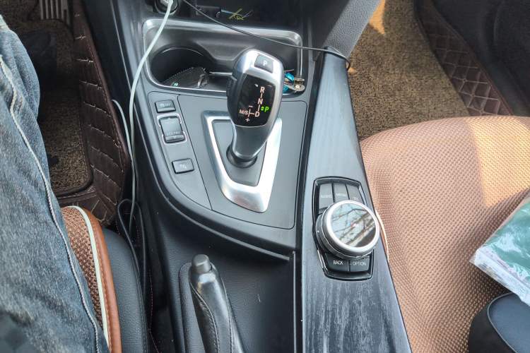 Used BMW 3 Series 2015 320Li Luxury Edition Fashion Model
