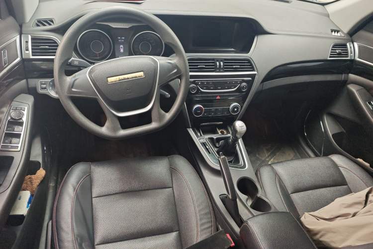 Used Leopaard CS10 2015 2.0T Manual Fashion Edition Center Console