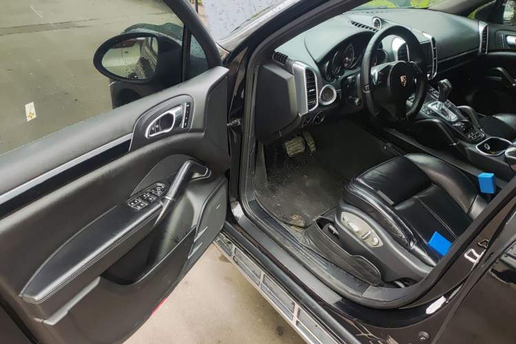 Used Porsche Cayenne 2013 3.6L automatic transmission U.S. specification Driver Seat