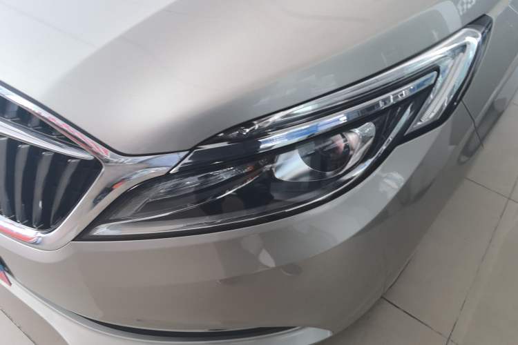 Used Buick GL8 2018 ES 28T Comfort Model China VI Standard
