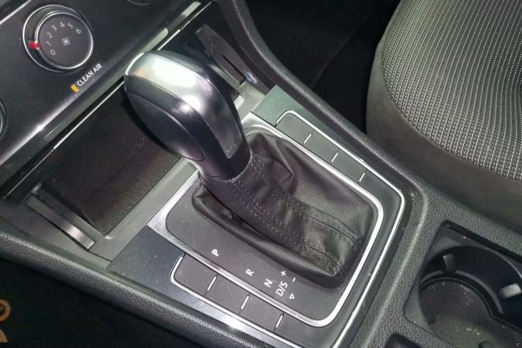 Used Volkswagen Golf 2019 1.6L Automatic Comfort Model China V Standard
