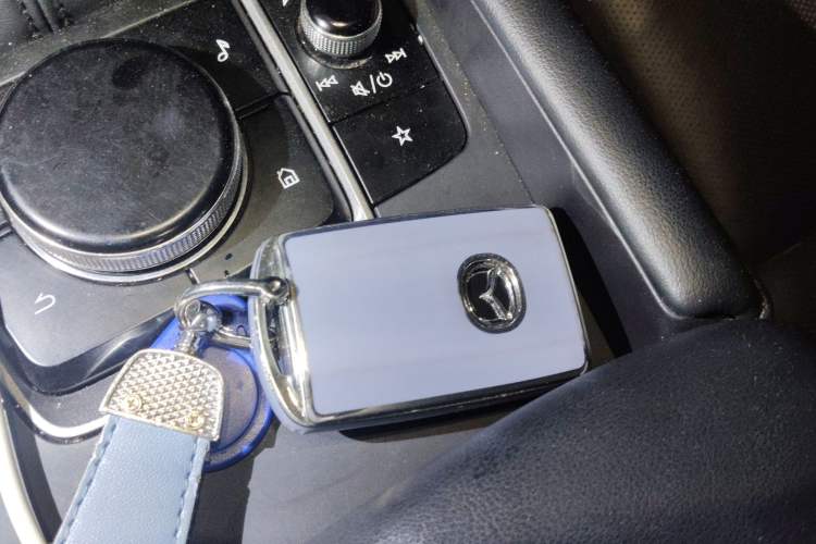 Used Mazda 3 Axela 2020 1.5L Automatic Luxury Version Vehicle Key