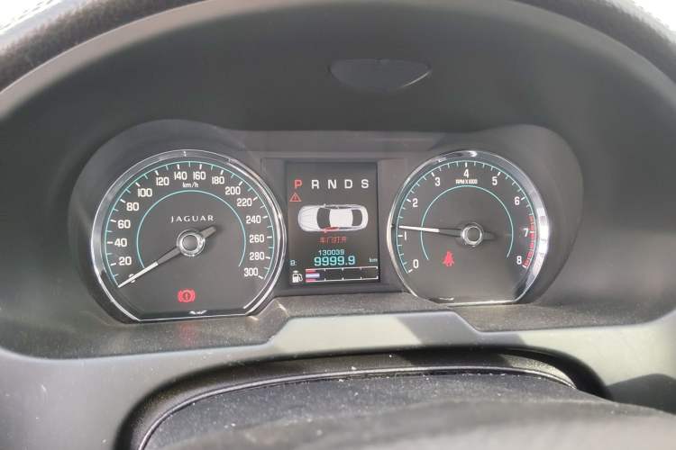 Used Jaguar XF 2013 XF 2.0T Luxury Edition
