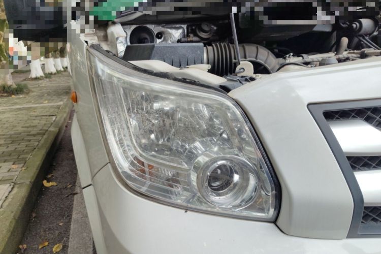 Used Foton Toano 2020 2.5T Manual Tongtu Short Wheelbase Mid-Roof 5/6-Seater 4J25TC3 Right Front Headlight