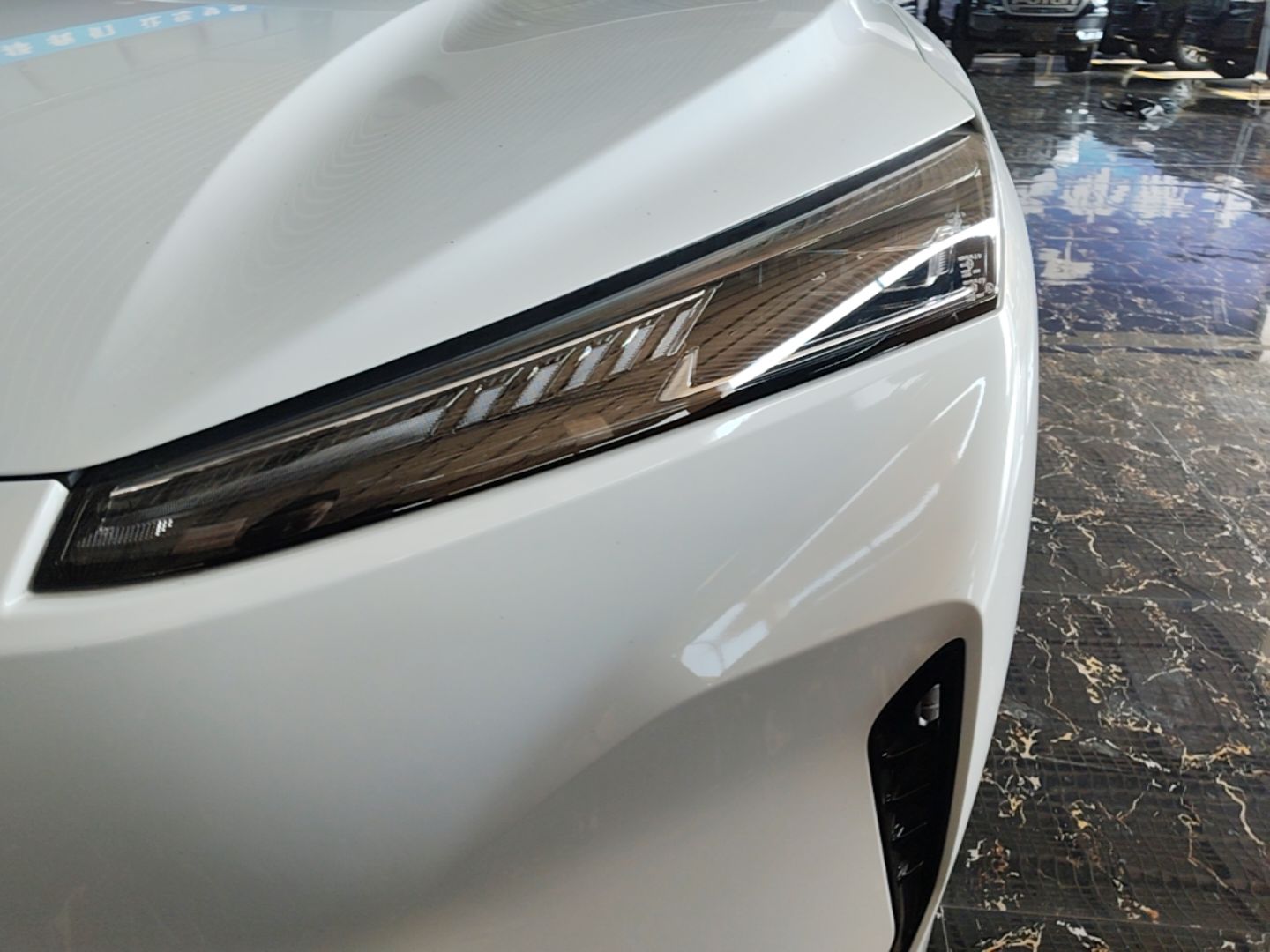 Dongfeng Aeolus SKY EV01 2025 530 km AIR Elite Edition — снимка 8
