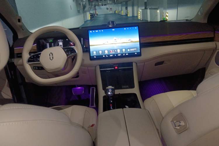 Used Hima AITO M7 2024 1.5T Intelligent Driving 4WD Max Edition 5 Seats