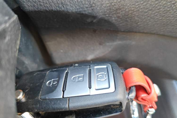 Used FORTHING Joyear X5 2013 1.6L Manual Luxury Model China IV Standard