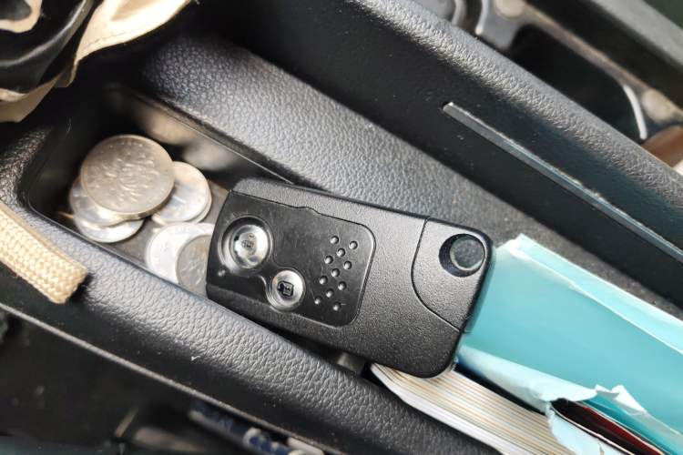 Used Honda CR-V 2012 2.4L four-wheel drive luxury version