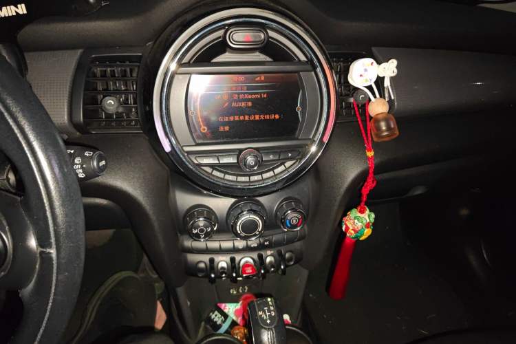 Used MINI 2014 1.5T COOPER Fun
