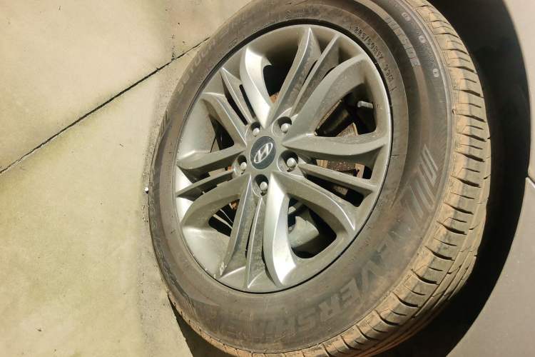 Used Hyundai ix35 2015 2.0L Automatic 2WD Smart Type China IV
