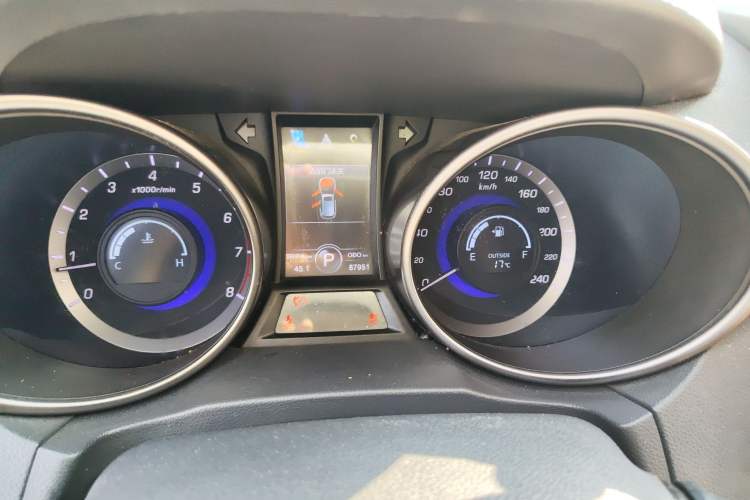 Used Changan CS75 2014 1.8T Automatic Elite Model China IV Standard