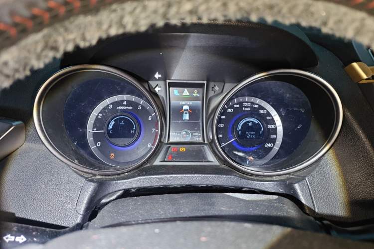 Used CHANGAN CS75 2016 2.0L Manual Luxury Version China V Standard