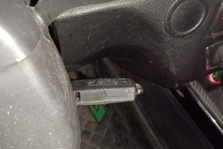 Used Dongfeng Fengon 370 2018 S370 1.5L Manual Luxury 5-Seater
