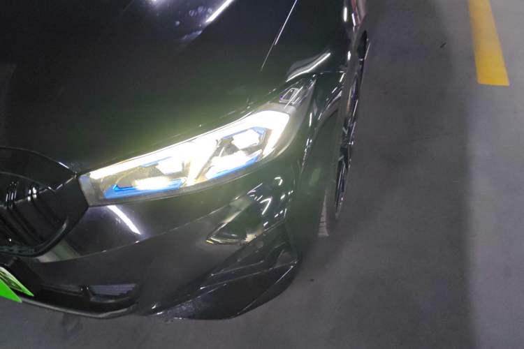 Used BMW i3 2023 eDrive 40 L Midnight Sports Package
