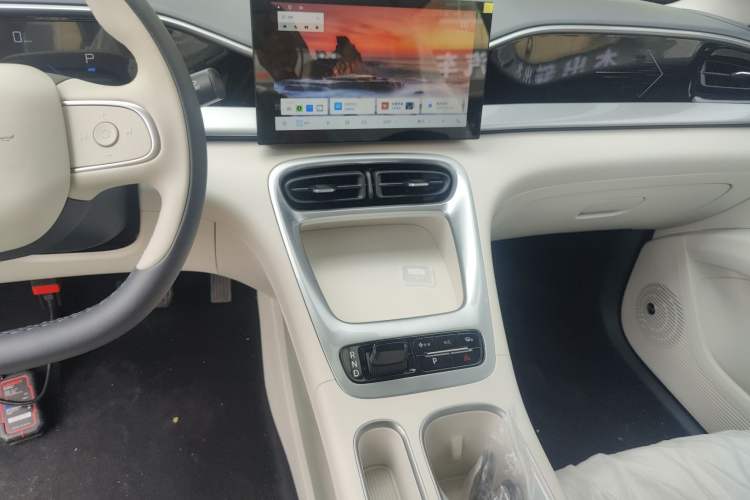 Used Geely Galaxy Geome 2026 Model 310km Youth Edition Audio And AC Panel