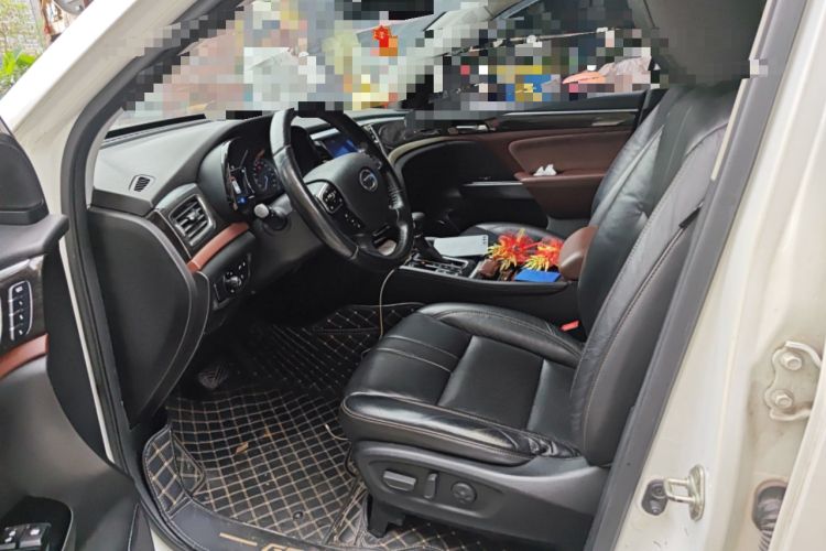 Used GAC Trumpchi GS8 2017 320T Two-Wheel Drive Luxury Smart Connectivity Version (7 Seats)
