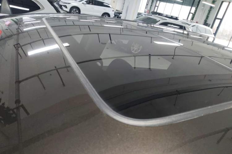 Used Honda Elysion 2019 2.0L Hybrid Supreme Edition
