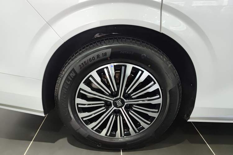 Used BYD Xia 2025 DM-i 1.5T 100km Supreme Edition