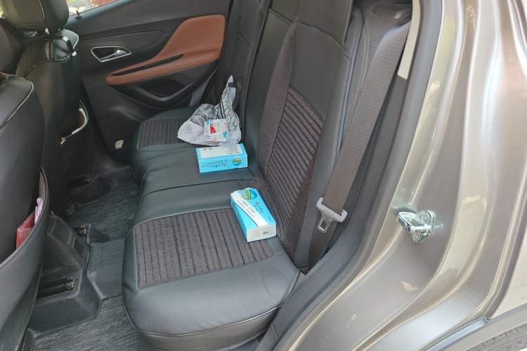 Used Buick Encore 2014 1.4T Automatic Two-Wheel Drive Urban Elite Model Left Rear Seat