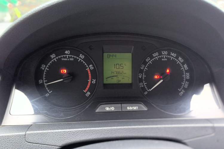 Used Skoda Rapid 2016 1.6L Manual Front-Wheel-Drive Version