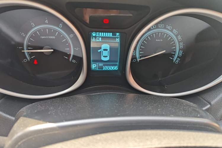 Used GAC Trumpchi GS5 2013 1.8T Automatic Two-Wheel Drive Elite Edition Odometer Close Up