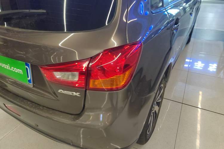 Used Mitsubishi ASX 2018 2.0L CVT Two-Wheel Drive Deluxe Edition Right Rear Taillight