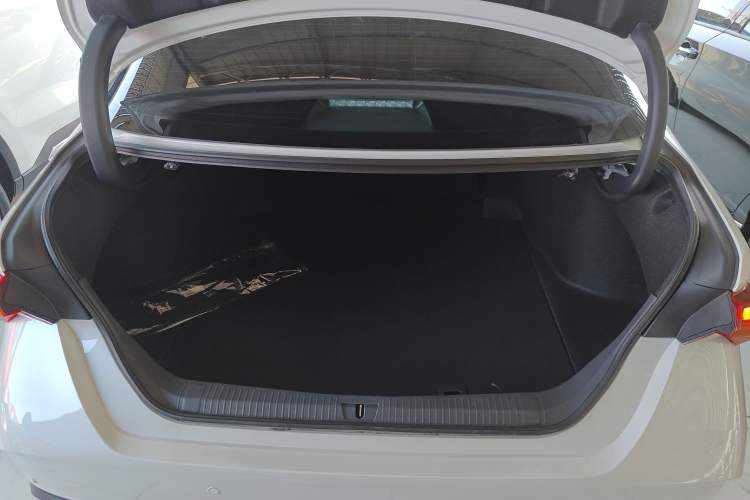 Used Toyota Avalon 2024 2.0L Luxury Edition
