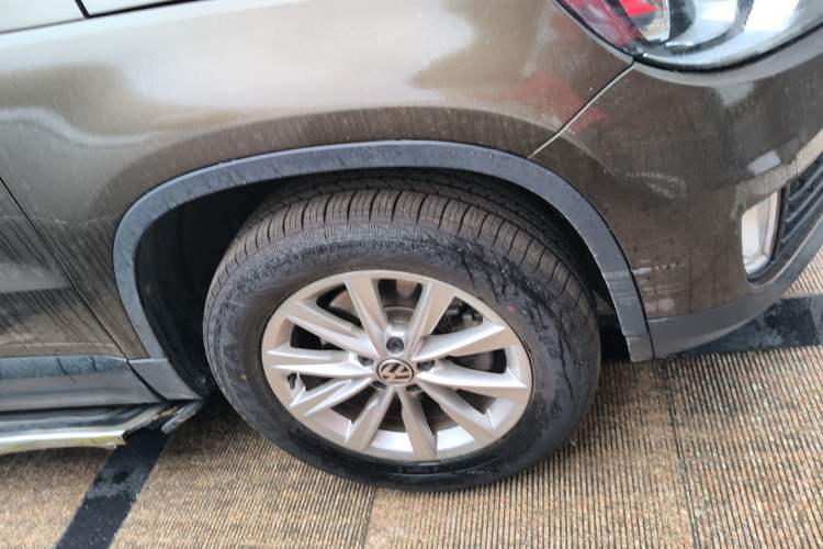 Used Volkswagen Tiguan 2015 1.8TSI Automatic Two-Wheel Drive Comfort Edition
