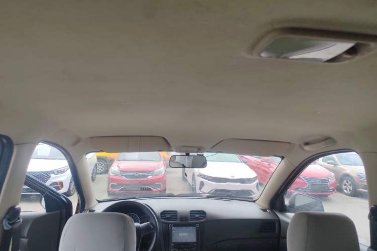 Used Wuling Hongguang 2015 1.2L S Base Model China V Standard
