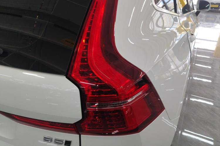 Used Volvo XC60 2022 B5 4x4 Zhiyi Luxury Edition