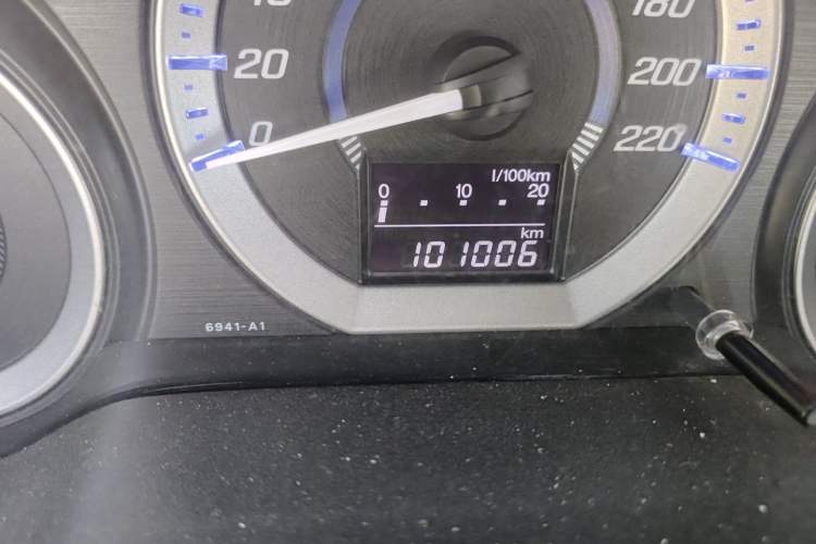 Used Honda City Classic 2012 1.5L manual Elite Edition