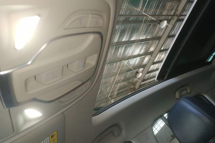 Used Roewe RX5 2020 PLUS 300TGI Automatic Ali National Style Luxury Edition
