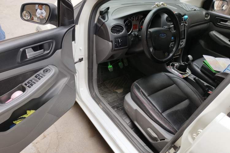 Used Ford Focus 2013 Hatchback Classic 1.8L Manual Base Model Driver Seat