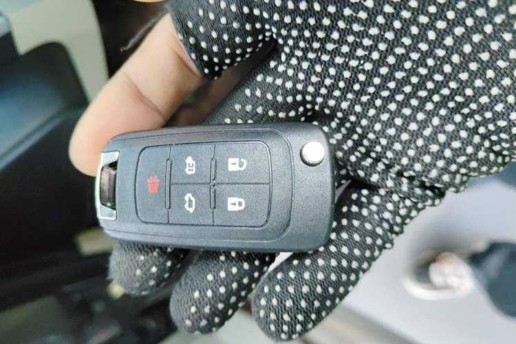 Used Buick GL8 2017 25S Luxury Version China V Standard Vehicle Key