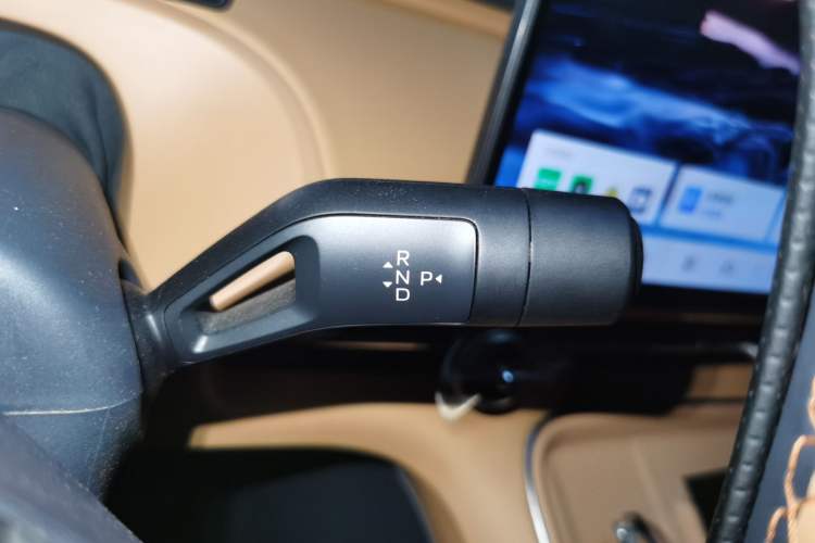 Used Geely Galaxy Xingjian 7 EM-i 2025 120km Exploration+ Version Gear Lever