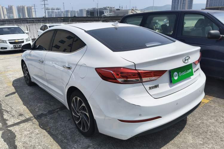 Used Hyundai Elantra (6th Generation / Lingdong) 2020 1.5L CVT Smart & Stylish – Elite Version Exterior 2