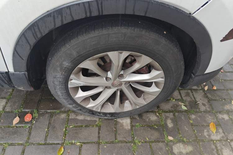 Used Brilliance V3 2015 1.5L Manual Smart Version
