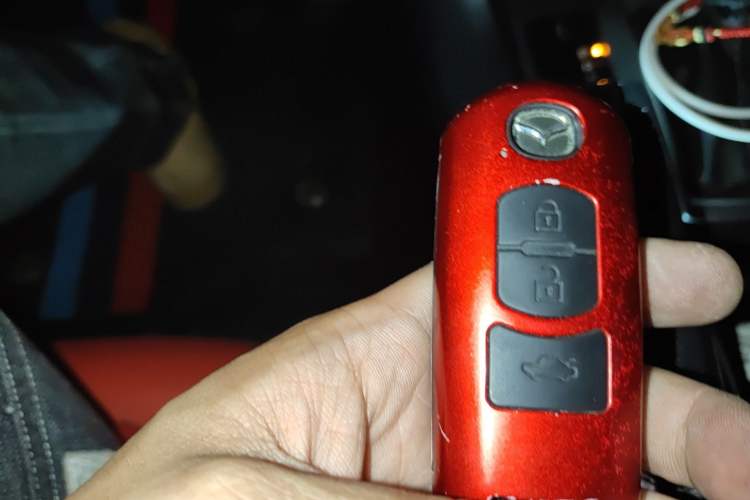 Used Mazda 3 Axela 2017 Sedan 1.5L Automatic Comfort Model Emission Standard China V
