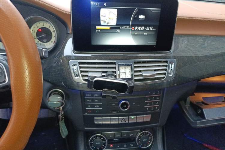 Used Mercedes-Benz CLS 2015 CLS 320 Audio And AC Panel